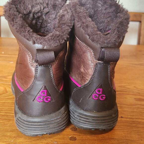 NIKE WOMEN ACG HIKING BOOT DUCK GORPCORE OUTDOOR TRAILS LUNARSTORM BROWN PINK 9 - Picture 4 of 9
